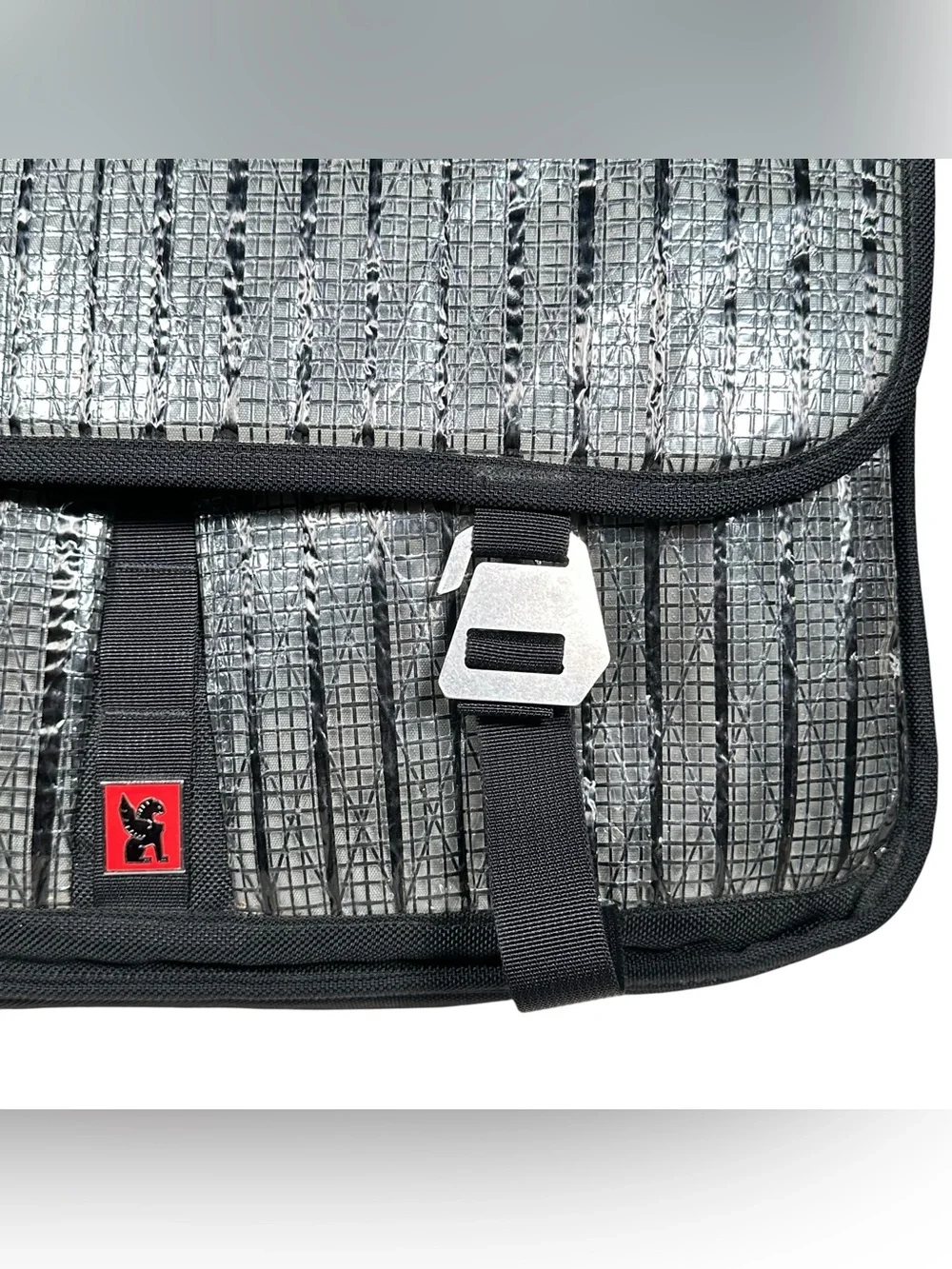 CHROME INDUSTRIES Duma Carbon Fibre Laptop Messenger Bag
